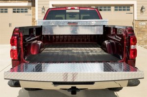 Chevrolet Silverado Tailgate Protector - Dee Zee - Brite-Tread - `14-`19